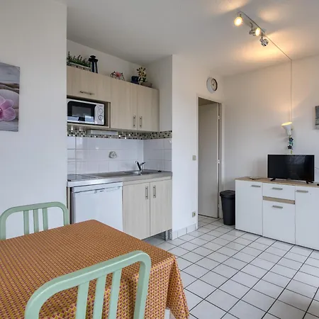 Apartman : T2 Panoramique Sur La Pour 2 Avec Piscine - Fr-1-258-185 Châtelaillon-Plage