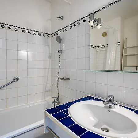 : T2 Panoramique Sur La Pour 2 Avec Piscine - Fr-1-258-185 *